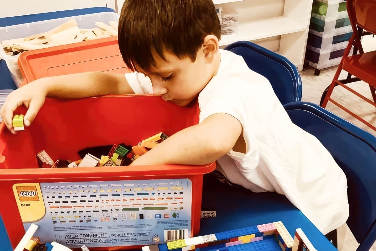 A Library & Gross Motor Area Support Their Budding Interests 7